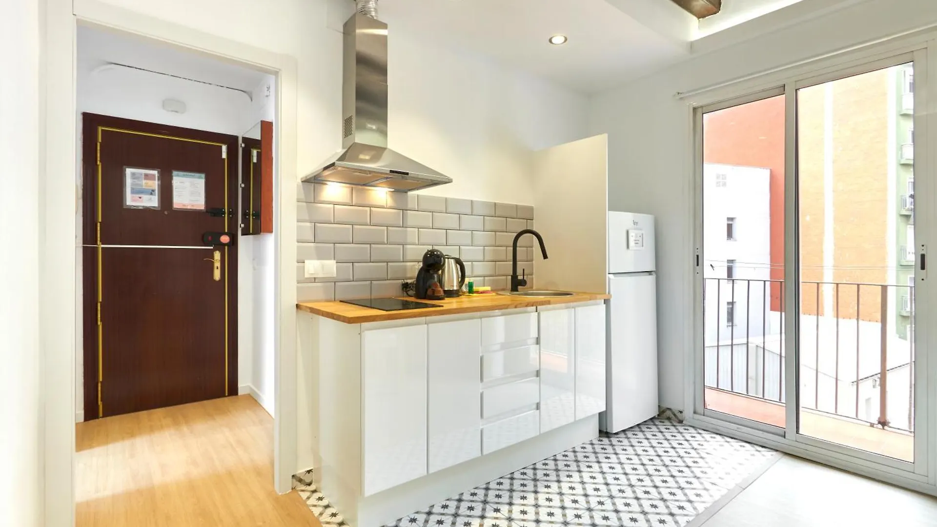 Ma Bright Apartment Next To Parc De Montjuic برشلونة إسبانيا